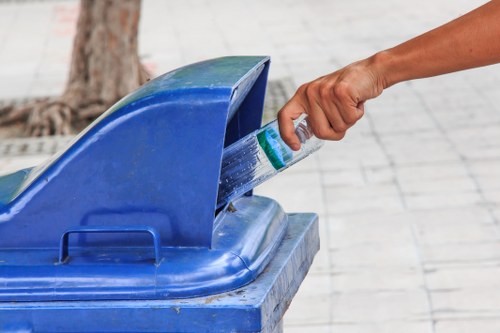 Professional rubbish collection for mixed household and office waste