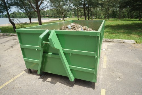 Removal of bulky furniture and mixed waste from a city flat